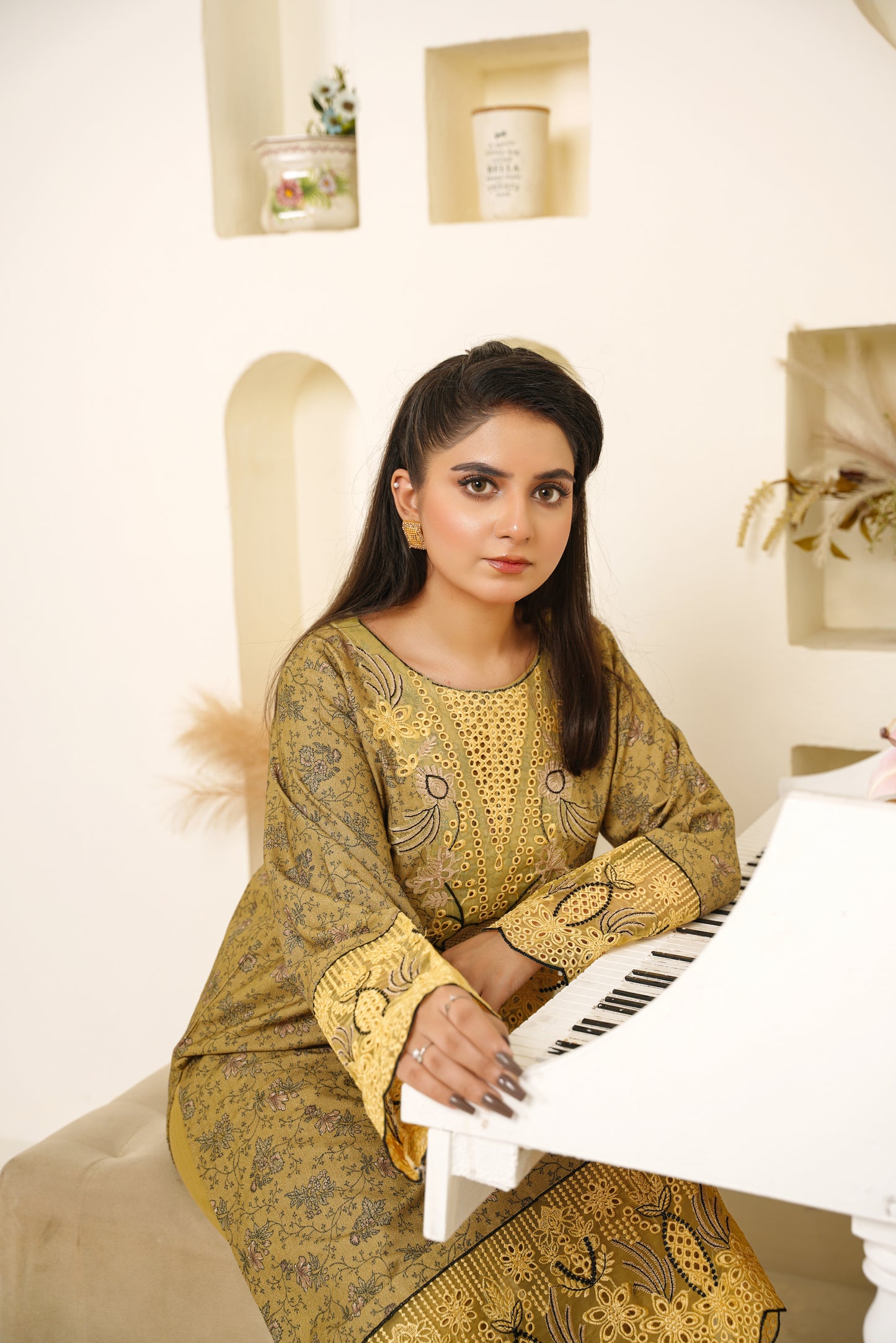 Adan 02-PC Winter Stuff