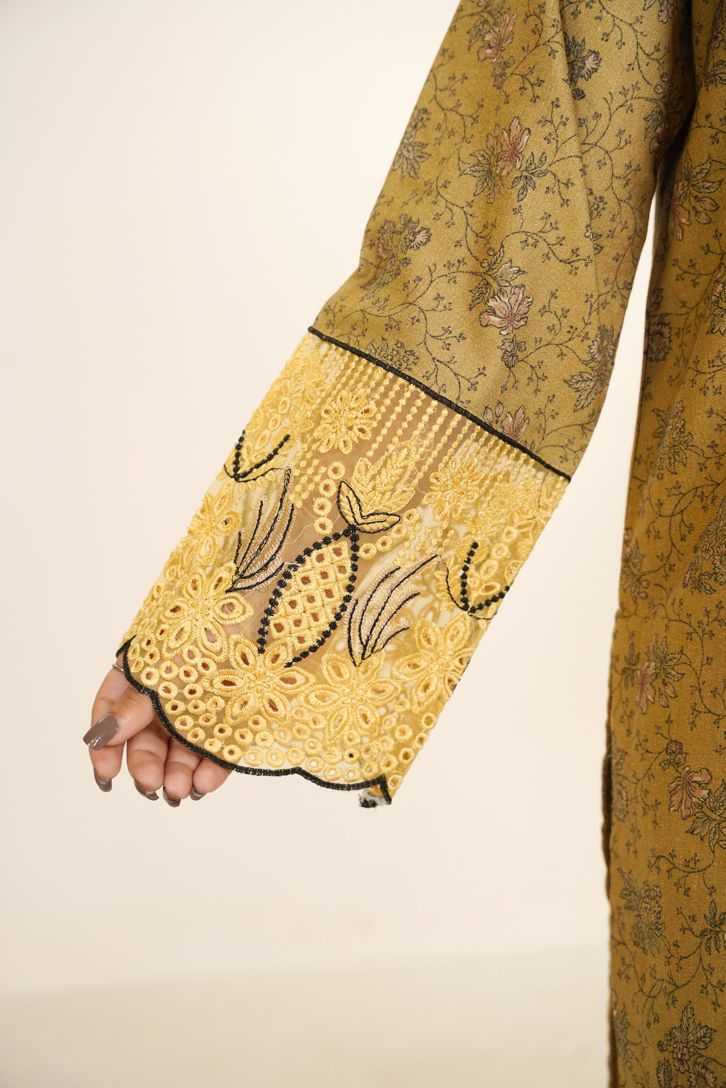 Adan 02-PC Winter Stuff