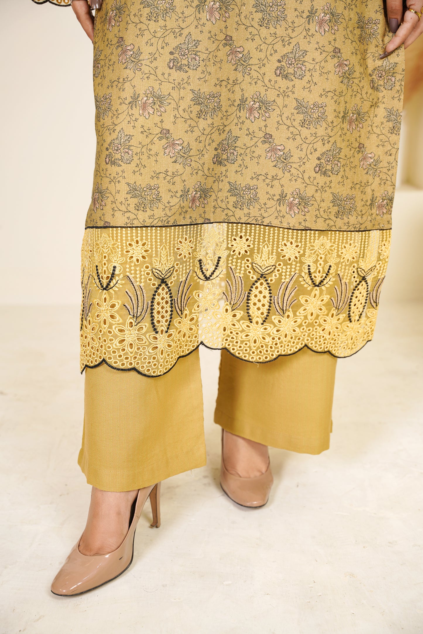 Adan 02-PC Winter Stuff